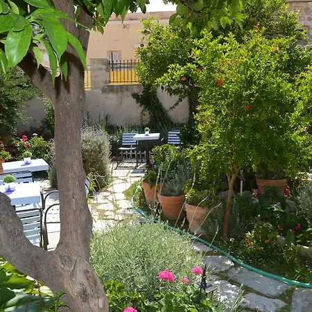 Antouanetta דירה