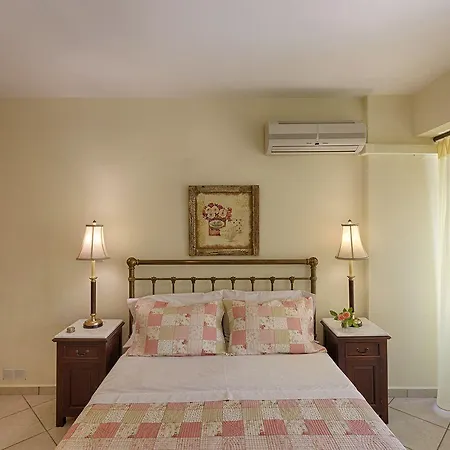 Antouanetta דירה *