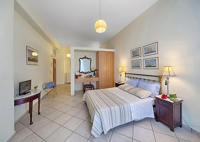 Antouanetta Ermoúpoli