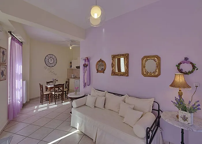 Antouanetta Ermoúpoli