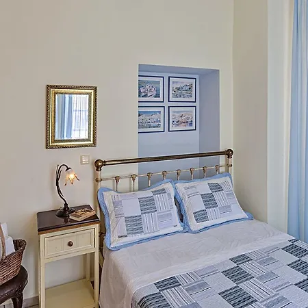 Antouanetta * Ερμούπολη