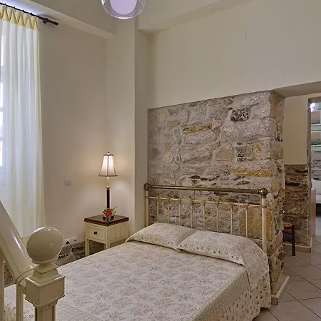 Antouanetta 公寓 *