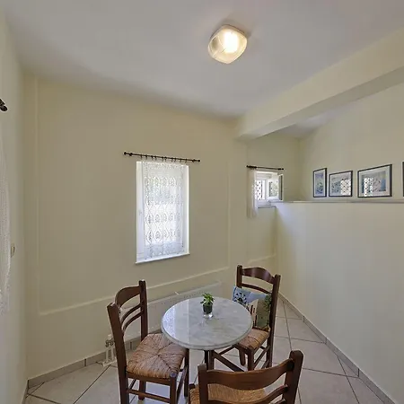 Διαμέρισμα Antouanetta *