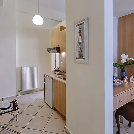 Antouanetta 埃尔莫波利斯