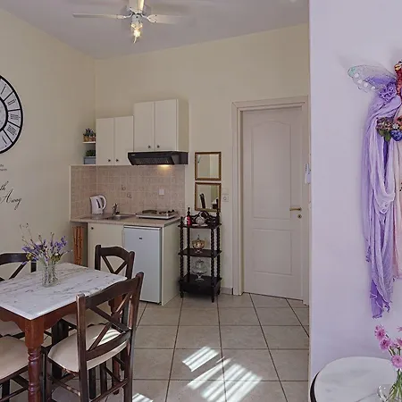 Antouanetta 公寓 *