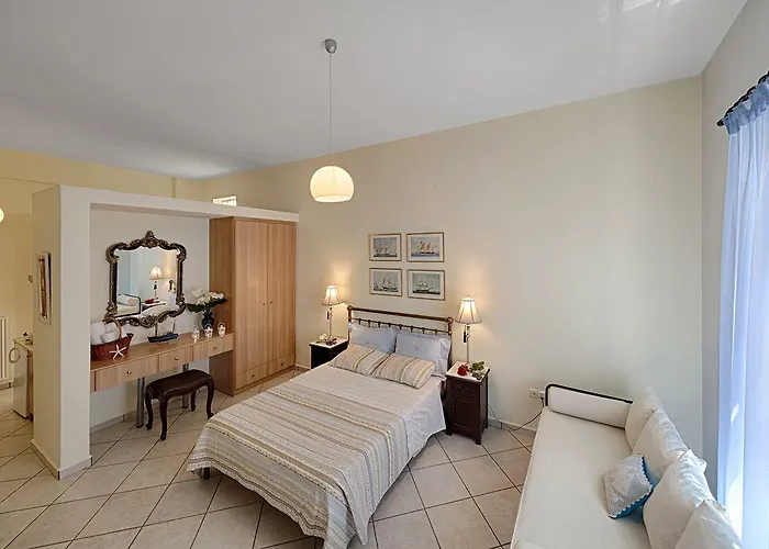 Antouanetta * Ermoupoli