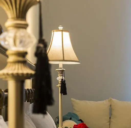 Antouanetta Ermoupoli